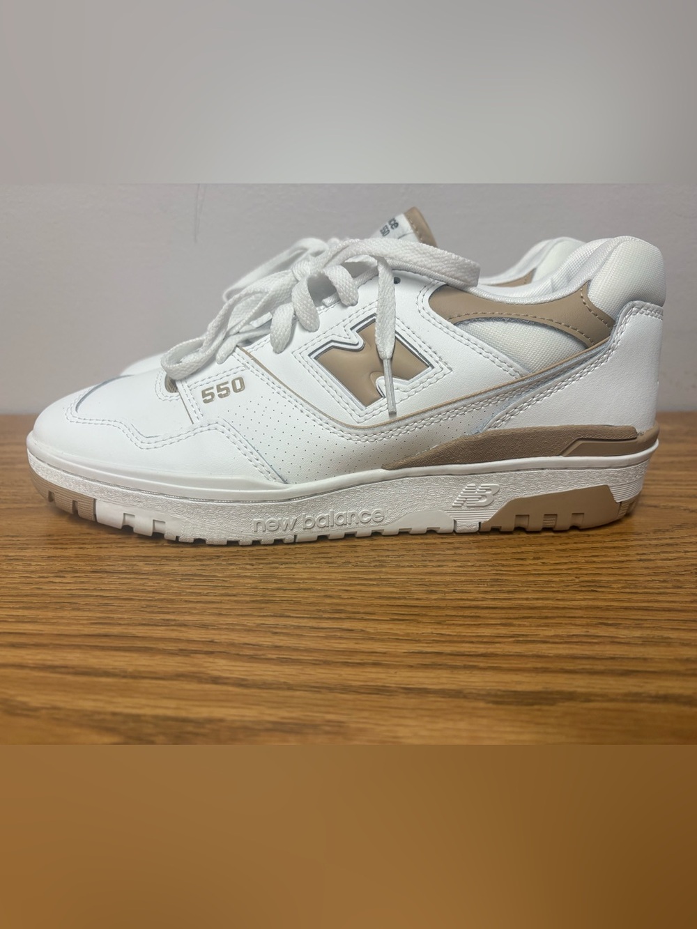 Men's White and Tan Casual Sneakers